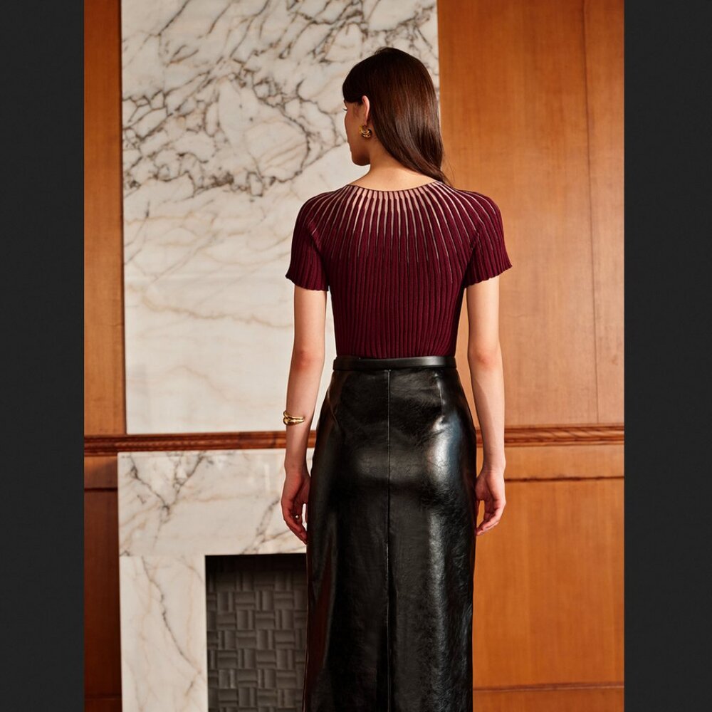 Commense Burgundy Ribbed Blouse - Picture 2 of 6